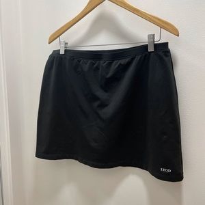 IZOD Ladies Sport Skort sz L